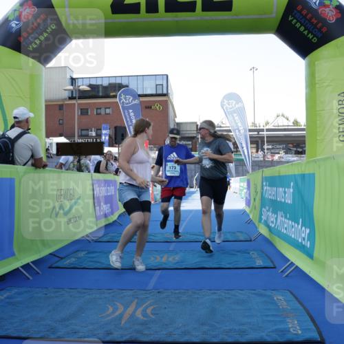09.08.2026 - GEWOBA Citytriathlon Bremen Yannick Fuchs http://msf.ph/oto/9933475 09.08.2026 11:24:59 Ziel 173 meine-sportfotos.de