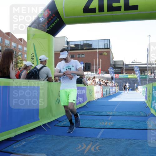 09.08.2026 - GEWOBA Citytriathlon Bremen Yannick Fuchs http://msf.ph/oto/9933518 09.08.2026 11:25:53 Ziel 107, 408, 502 meine-sportfotos.de
