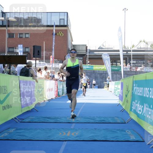 09.08.2026 - GEWOBA Citytriathlon Bremen Yannick Fuchs http://msf.ph/oto/9933556 09.08.2026 11:27:05 Ziel 329, 362, 396 meine-sportfotos.de