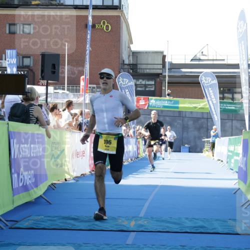09.08.2026 - GEWOBA Citytriathlon Bremen Yannick Fuchs http://msf.ph/oto/9933561 09.08.2026 11:27:08 Ziel 215, 329, 362, 396 meine-sportfotos.de