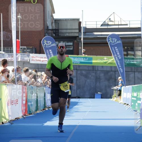 09.08.2026 - GEWOBA Citytriathlon Bremen Yannick Fuchs http://msf.ph/oto/9933586 09.08.2026 11:27:19 Ziel 339, 520 meine-sportfotos.de