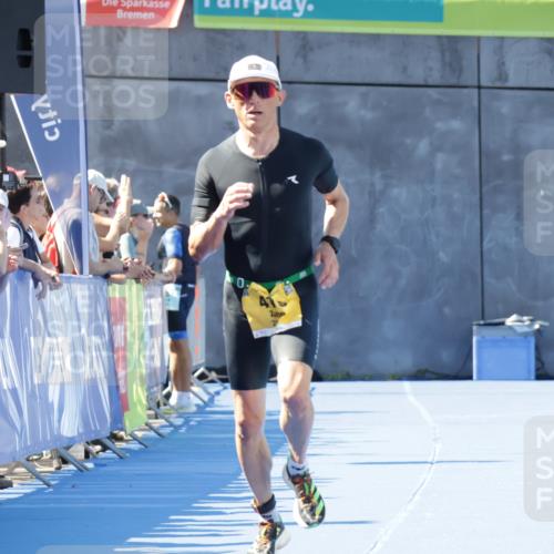 09.08.2026 - GEWOBA Citytriathlon Bremen Yannick Fuchs http://msf.ph/oto/9933603 09.08.2026 11:27:42 Ziel 410 meine-sportfotos.de