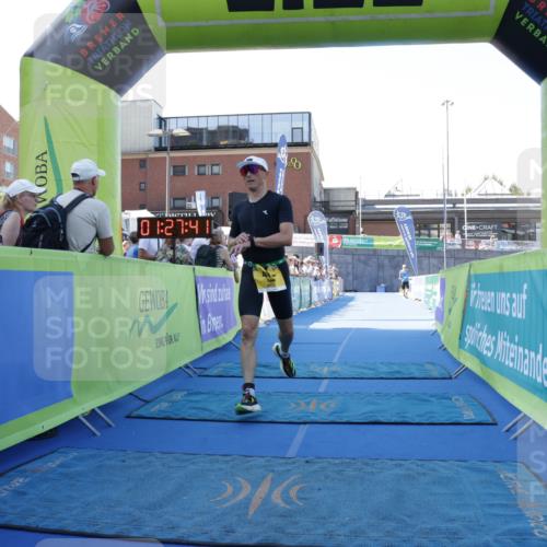 09.08.2026 - GEWOBA Citytriathlon Bremen Yannick Fuchs http://msf.ph/oto/9933609 09.08.2026 11:27:46 Ziel 410 meine-sportfotos.de