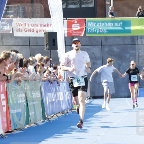 09.08.2026 - GEWOBA Citytriathlon Bremen Yannick Fuchs http://msf.ph/oto/9933678 09.08.2026 11:28:37 Ziel 99, 141 meine-sportfotos.de