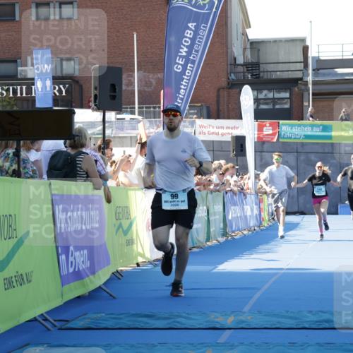 09.08.2026 - GEWOBA Citytriathlon Bremen Yannick Fuchs http://msf.ph/oto/9933681 09.08.2026 11:28:40 Ziel 99, 141 meine-sportfotos.de