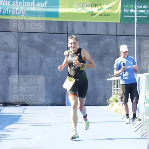 09.08.2026 - GEWOBA Citytriathlon Bremen Yannick Fuchs http://msf.ph/oto/9933701 09.08.2026 11:28:53 Ziel 516 meine-sportfotos.de
