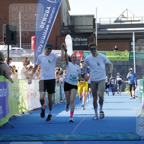09.08.2026 - GEWOBA Citytriathlon Bremen Yannick Fuchs http://msf.ph/oto/9933770 09.08.2026 11:29:39 Ziel 189, 526 meine-sportfotos.de