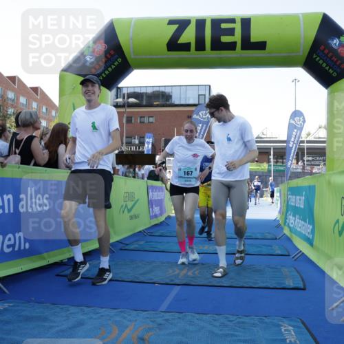 09.08.2026 - GEWOBA Citytriathlon Bremen Yannick Fuchs http://msf.ph/oto/9933782 09.08.2026 11:29:42 Ziel 19, 163, 189, 526 meine-sportfotos.de