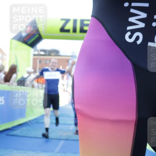 09.08.2026 - GEWOBA Citytriathlon Bremen Yannick Fuchs http://msf.ph/oto/9933791 09.08.2026 11:29:49 Ziel 19, 163, 237, 385 meine-sportfotos.de