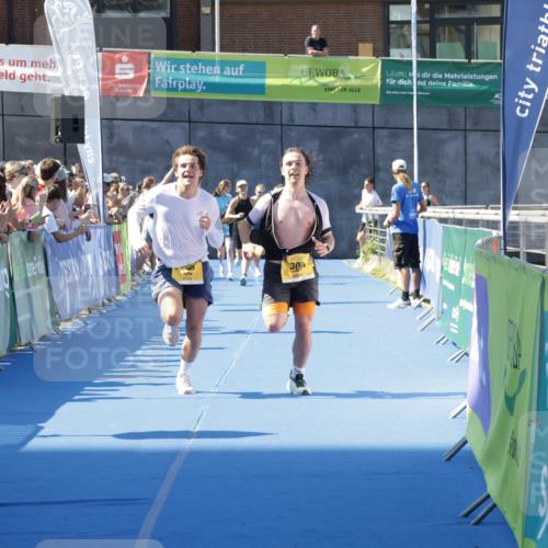 09.08.2026 - GEWOBA Citytriathlon Bremen Yannick Fuchs http://msf.ph/oto/9933809 09.08.2026 11:29:58 Ziel 237, 295, 300, 437 meine-sportfotos.de