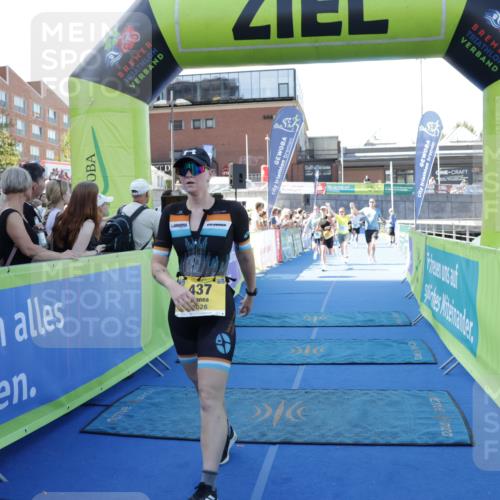 09.08.2026 - GEWOBA Citytriathlon Bremen Yannick Fuchs http://msf.ph/oto/9933826 09.08.2026 11:30:03 Ziel 153, 201, 295, 300, 437, 453 meine-sportfotos.de