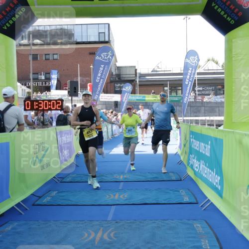 09.08.2026 - GEWOBA Citytriathlon Bremen Yannick Fuchs http://msf.ph/oto/9933830 09.08.2026 11:30:06 Ziel 153, 201, 437, 453, 486 meine-sportfotos.de