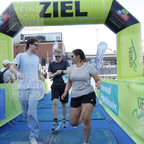 09.08.2026 - GEWOBA Citytriathlon Bremen Yannick Fuchs http://msf.ph/oto/9933867 09.08.2026 11:30:28 Ziel 151 meine-sportfotos.de