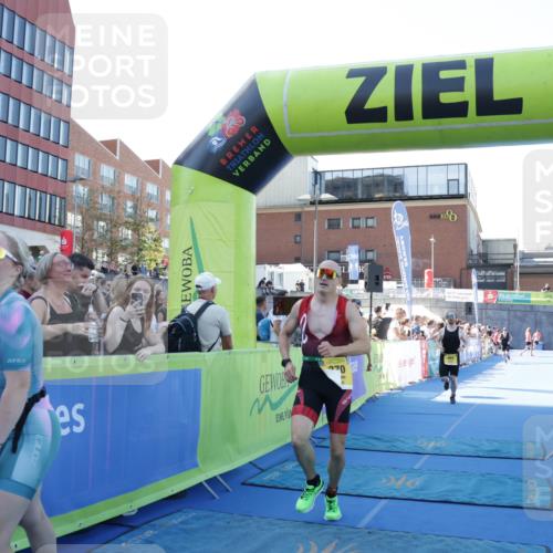 09.08.2026 - GEWOBA Citytriathlon Bremen Yannick Fuchs http://msf.ph/oto/9933930 09.08.2026 11:31:15 Ziel 334, 370, 457, 497 meine-sportfotos.de