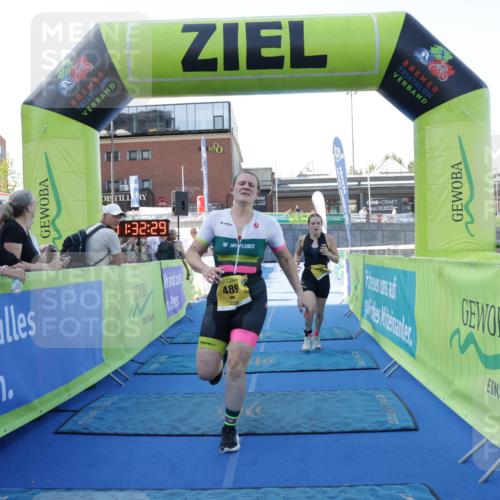 09.08.2026 - GEWOBA Citytriathlon Bremen Yannick Fuchs http://msf.ph/oto/9934043 09.08.2026 11:32:33 Ziel 436, 489 meine-sportfotos.de