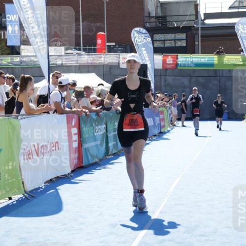09.08.2026 - GEWOBA Citytriathlon Bremen Yannick Fuchs http://msf.ph/oto/9934047 09.08.2026 14:33:04 Ziel 958 meine-sportfotos.de