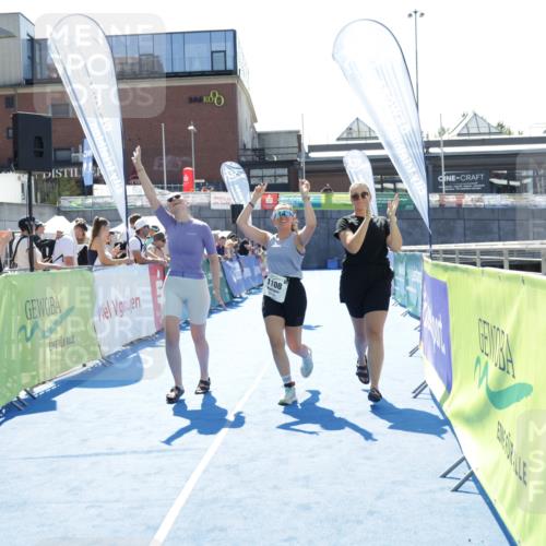 09.08.2026 - GEWOBA Citytriathlon Bremen Yannick Fuchs http://msf.ph/oto/9934075 09.08.2026 14:33:19 Ziel 997, 1108 meine-sportfotos.de
