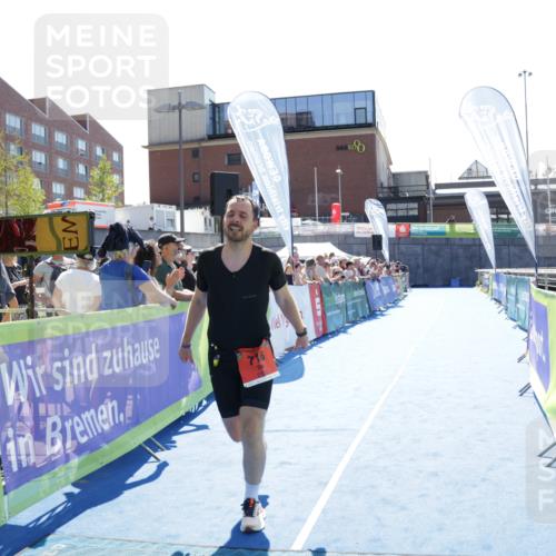 09.08.2026 - GEWOBA Citytriathlon Bremen Yannick Fuchs http://msf.ph/oto/9934228 09.08.2026 14:34:43 Ziel 716 meine-sportfotos.de
