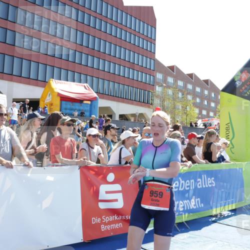 09.08.2026 - GEWOBA Citytriathlon Bremen Yannick Fuchs http://msf.ph/oto/9934246 09.08.2026 14:35:33 Ziel 959 meine-sportfotos.de