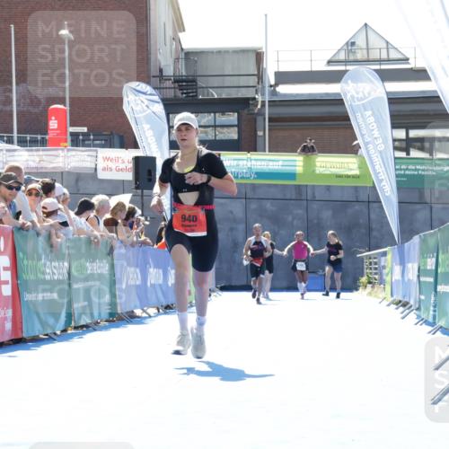09.08.2026 - GEWOBA Citytriathlon Bremen Yannick Fuchs http://msf.ph/oto/9934268 09.08.2026 14:36:04 Ziel 923, 940 meine-sportfotos.de