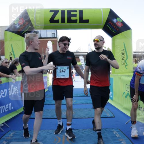 09.08.2026 - GEWOBA Citytriathlon Bremen Yannick Fuchs http://msf.ph/oto/9934283 09.08.2026 11:34:14 Ziel 157, 247, 500 meine-sportfotos.de