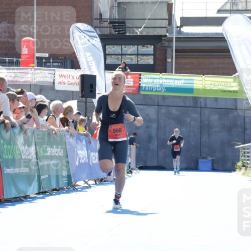 09.08.2026 - GEWOBA Citytriathlon Bremen Yannick Fuchs http://msf.ph/oto/9934333 09.08.2026 14:36:50 Ziel 966 meine-sportfotos.de