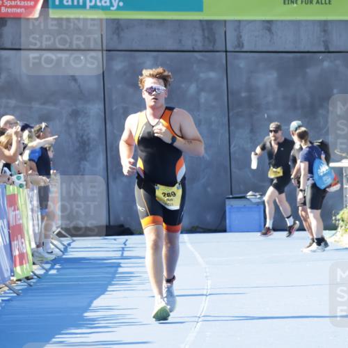09.08.2026 - GEWOBA Citytriathlon Bremen Yannick Fuchs http://msf.ph/oto/9934351 09.08.2026 11:34:53 Ziel 289 meine-sportfotos.de