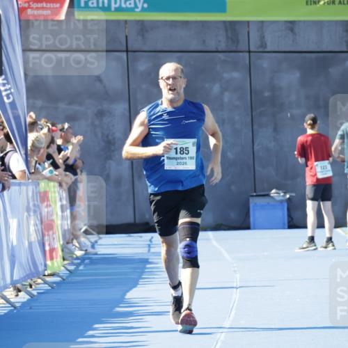 09.08.2026 - GEWOBA Citytriathlon Bremen Yannick Fuchs http://msf.ph/oto/9934473 09.08.2026 11:35:37 Ziel 185 meine-sportfotos.de