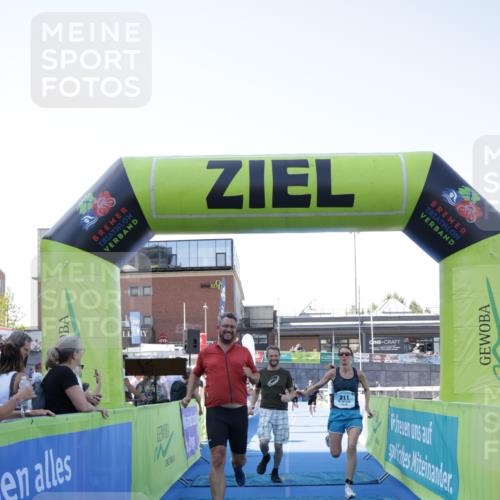 09.08.2026 - GEWOBA Citytriathlon Bremen Yannick Fuchs http://msf.ph/oto/9934528 09.08.2026 11:35:56 Ziel 87, 211, 448 meine-sportfotos.de