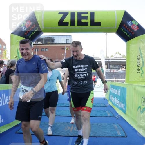 09.08.2026 - GEWOBA Citytriathlon Bremen Yannick Fuchs http://msf.ph/oto/9934599 09.08.2026 11:36:16 Ziel 41, 205, 330 meine-sportfotos.de