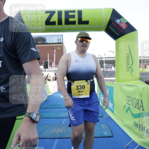 09.08.2026 - GEWOBA Citytriathlon Bremen Yannick Fuchs http://msf.ph/oto/9934608 09.08.2026 11:36:17 Ziel 41, 330 meine-sportfotos.de