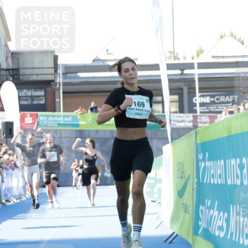 09.08.2026 - GEWOBA Citytriathlon Bremen Yannick Fuchs http://msf.ph/oto/9934639 09.08.2026 11:36:28 Ziel 139 meine-sportfotos.de