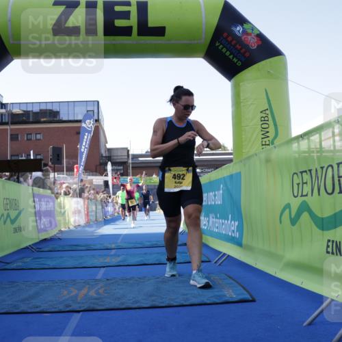09.08.2026 - GEWOBA Citytriathlon Bremen Yannick Fuchs http://msf.ph/oto/9934797 09.08.2026 11:37:09 Ziel 15, 113, 492, 501 meine-sportfotos.de