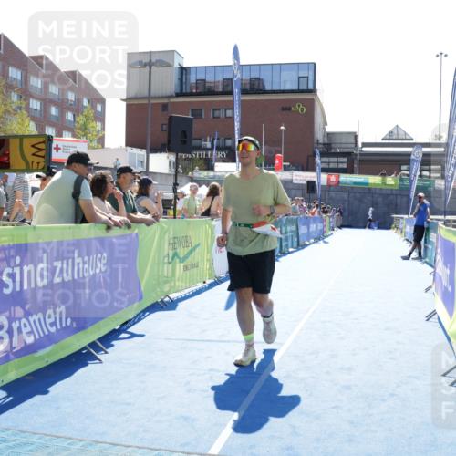 09.08.2026 - GEWOBA Citytriathlon Bremen Yannick Fuchs http://msf.ph/oto/9934860 09.08.2026 14:42:12 Ziel 603, 768, 918 meine-sportfotos.de