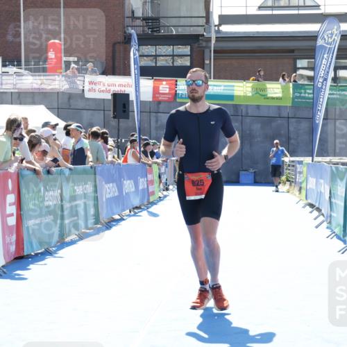 09.08.2026 - GEWOBA Citytriathlon Bremen Yannick Fuchs http://msf.ph/oto/9934917 09.08.2026 14:43:10 Ziel 625, 673 meine-sportfotos.de