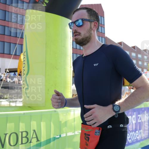 09.08.2026 - GEWOBA Citytriathlon Bremen Yannick Fuchs http://msf.ph/oto/9934936 09.08.2026 14:43:14 Ziel 625 meine-sportfotos.de