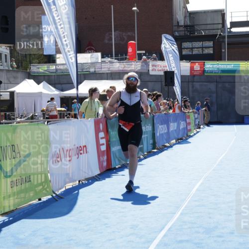 09.08.2026 - GEWOBA Citytriathlon Bremen Yannick Fuchs http://msf.ph/oto/9934942 09.08.2026 14:43:45 Ziel 574 meine-sportfotos.de