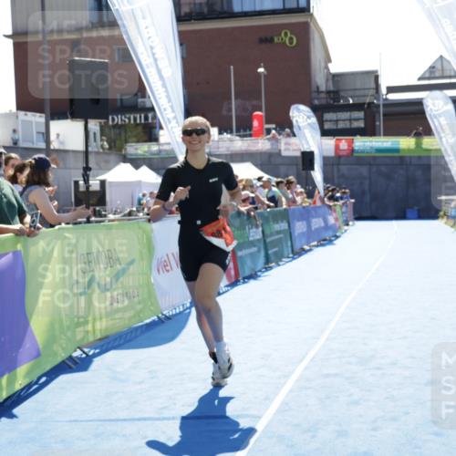 09.08.2026 - GEWOBA Citytriathlon Bremen Yannick Fuchs http://msf.ph/oto/9934958 09.08.2026 14:44:09 Ziel 881 meine-sportfotos.de