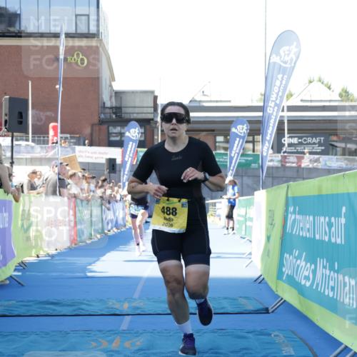 09.08.2026 - GEWOBA Citytriathlon Bremen Yannick Fuchs http://msf.ph/oto/9934972 09.08.2026 11:37:47 Ziel 91, 397, 488 meine-sportfotos.de