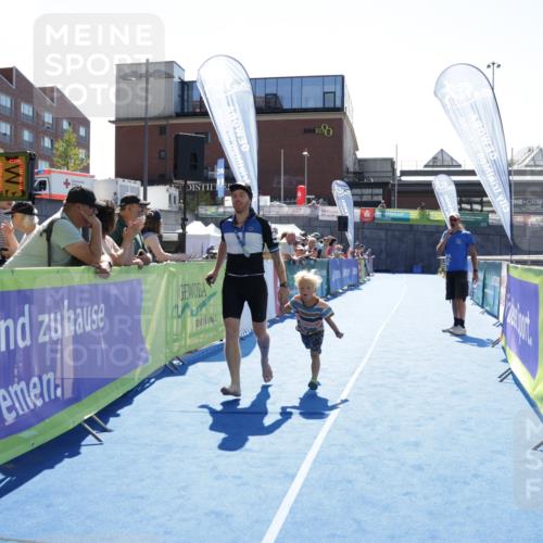 09.08.2026 - GEWOBA Citytriathlon Bremen Yannick Fuchs http://msf.ph/oto/9935004 09.08.2026 14:45:00 Ziel 1149 meine-sportfotos.de