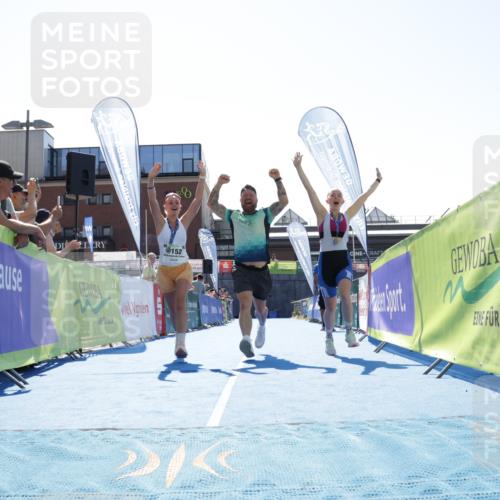 09.08.2026 - GEWOBA Citytriathlon Bremen Yannick Fuchs http://msf.ph/oto/9935033 09.08.2026 14:45:25 Ziel  meine-sportfotos.de