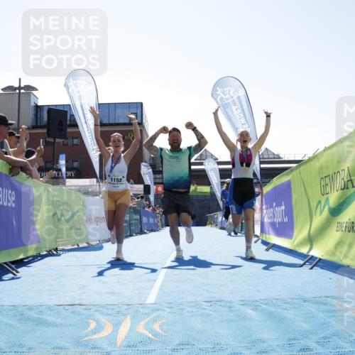 09.08.2026 - GEWOBA Citytriathlon Bremen Yannick Fuchs http://msf.ph/oto/9935035 09.08.2026 14:45:26 Ziel  meine-sportfotos.de