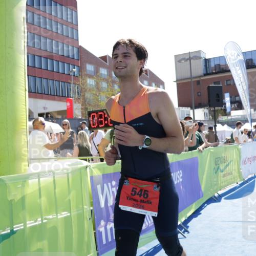 09.08.2026 - GEWOBA Citytriathlon Bremen Yannick Fuchs http://msf.ph/oto/9935082 09.08.2026 14:46:36 Ziel 546 meine-sportfotos.de