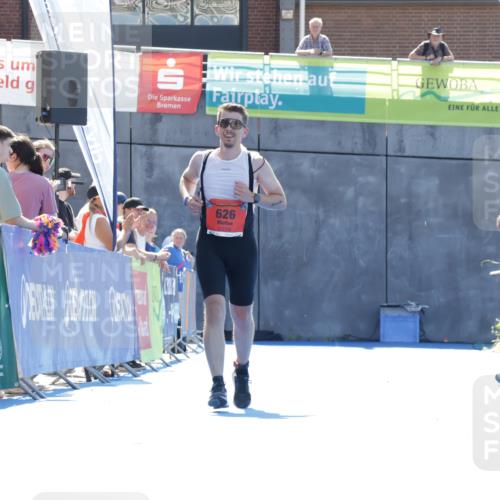 09.08.2026 - GEWOBA Citytriathlon Bremen Yannick Fuchs http://msf.ph/oto/9935125 09.08.2026 14:47:04 Ziel 626 meine-sportfotos.de