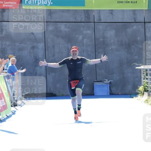 09.08.2026 - GEWOBA Citytriathlon Bremen Yannick Fuchs http://msf.ph/oto/9935150 09.08.2026 14:47:50 Ziel  meine-sportfotos.de