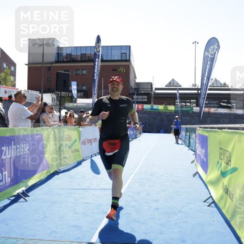 09.08.2026 - GEWOBA Citytriathlon Bremen Yannick Fuchs http://msf.ph/oto/9935168 09.08.2026 14:47:56 Ziel 796 meine-sportfotos.de
