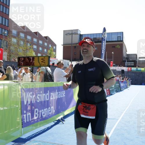 09.08.2026 - GEWOBA Citytriathlon Bremen Yannick Fuchs http://msf.ph/oto/9935173 09.08.2026 14:47:57 Ziel 796 meine-sportfotos.de