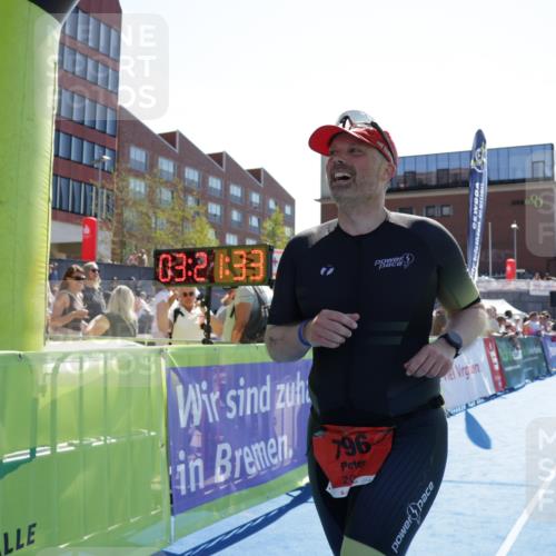 09.08.2026 - GEWOBA Citytriathlon Bremen Yannick Fuchs http://msf.ph/oto/9935176 09.08.2026 14:47:57 Ziel 796 meine-sportfotos.de