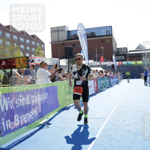 09.08.2026 - GEWOBA Citytriathlon Bremen Yannick Fuchs http://msf.ph/oto/9935198 09.08.2026 14:48:28 Ziel 627 meine-sportfotos.de