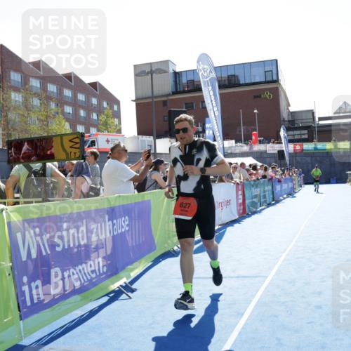 09.08.2026 - GEWOBA Citytriathlon Bremen Yannick Fuchs http://msf.ph/oto/9935200 09.08.2026 14:48:28 Ziel 627 meine-sportfotos.de